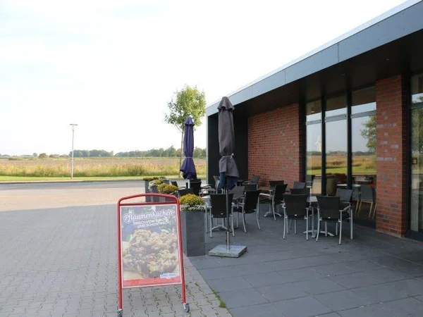 Bild 2: Bäckerei Ulfers Eden im Edeka Horumersiel